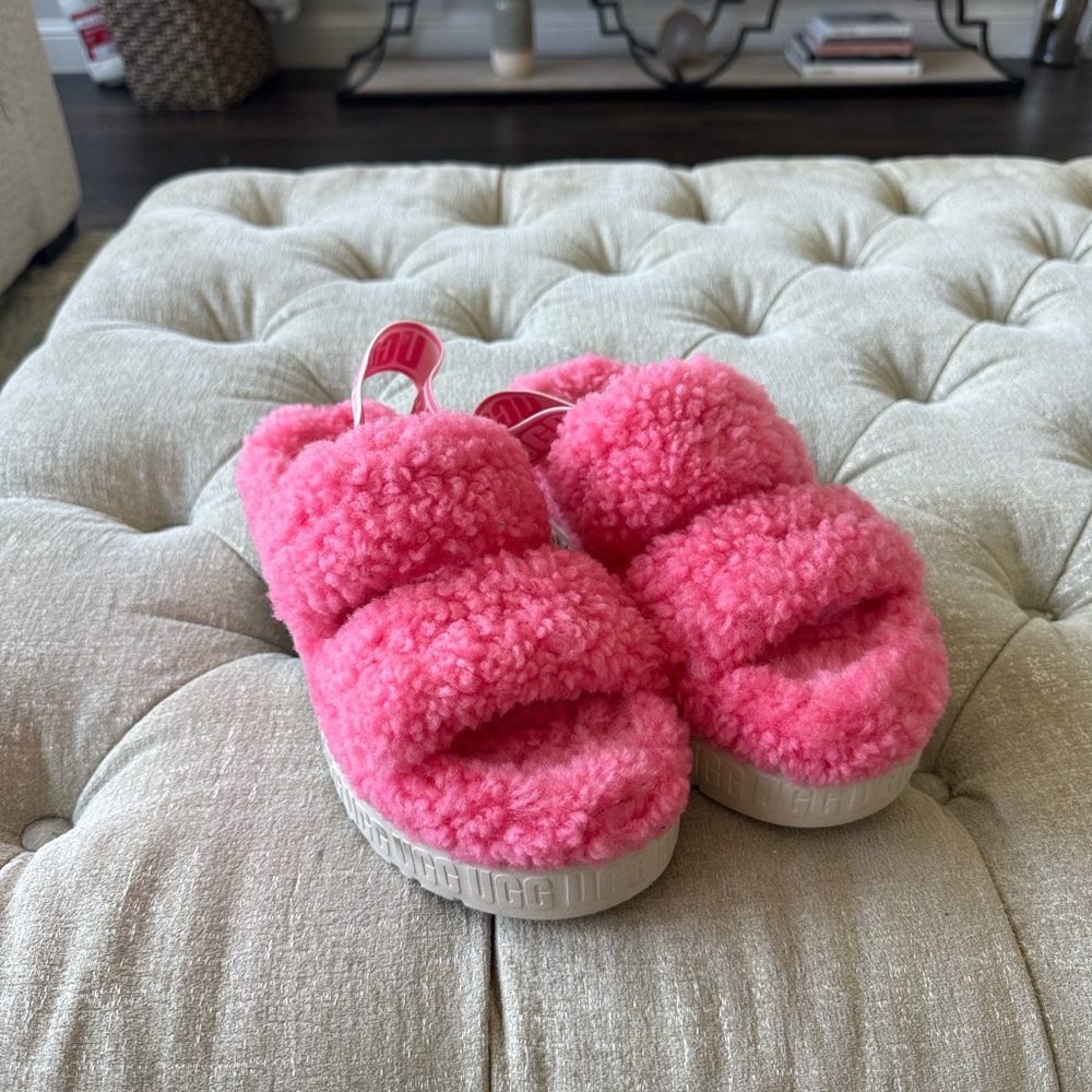 Fuzzy Pink Women's Slide Sandals
